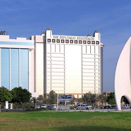 The Diplomat Radisson Blu Hotel Residence & Spa Manama Dış mekan fotoğraf